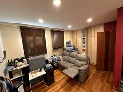 Stratton Green (D28), Terrace #568866911